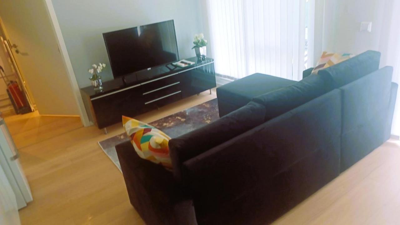 Scandpoint Apartment Fornebu Near Sea Front With Outdoor Walk! Stabekk Екстер'єр фото